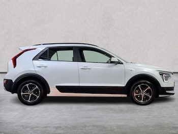Used Kia Niro 2023 for sale - 77797015: Photo