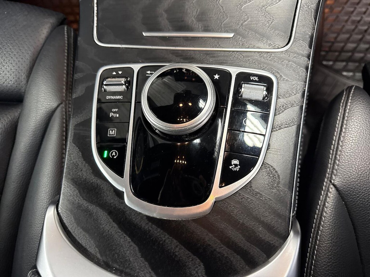 Used Mercedes-Benz GLC 2018 for sale - 76157227: Photo 12