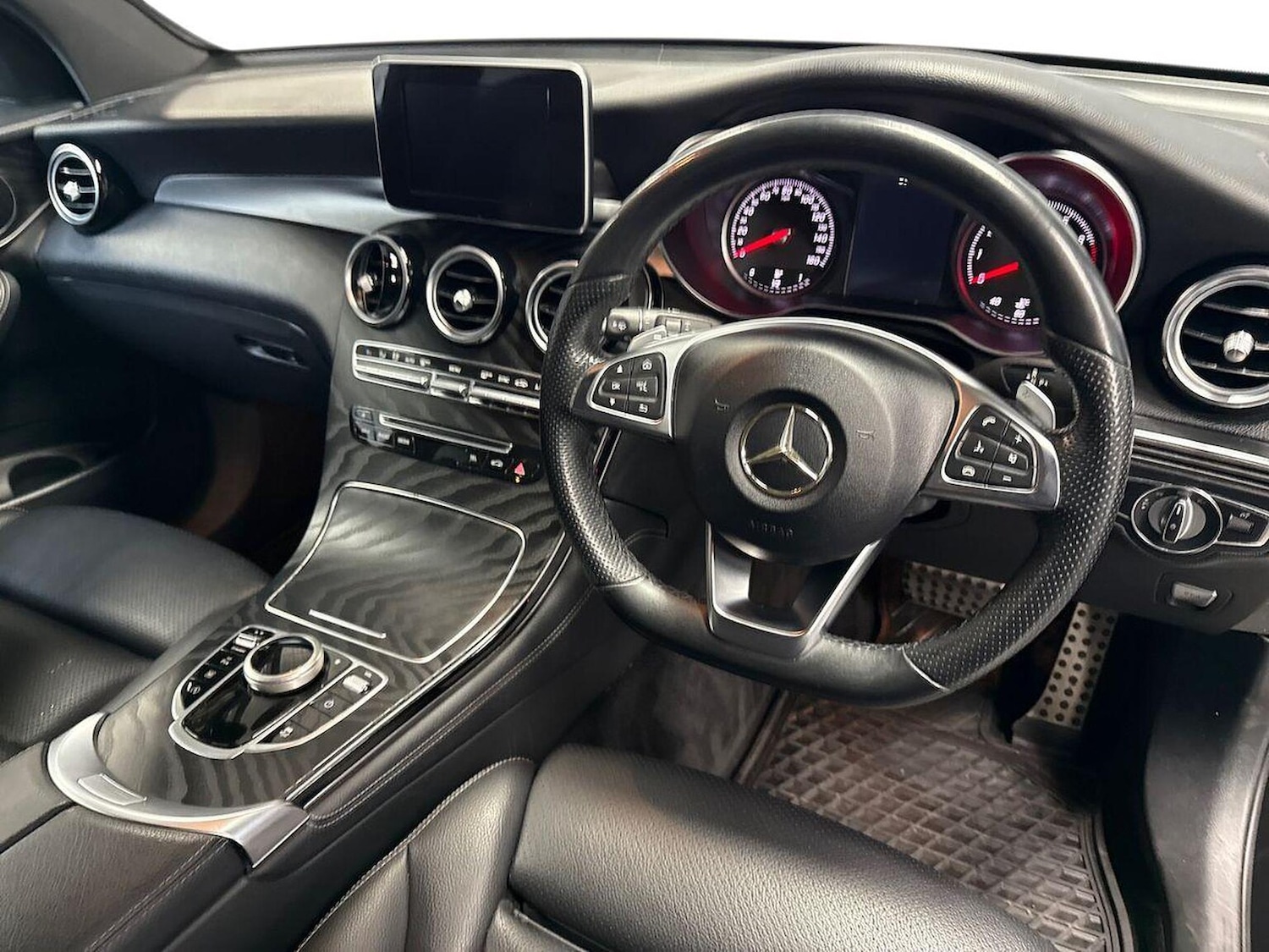 Used Mercedes-Benz GLC 2018 for sale - 76157227: Photo 15