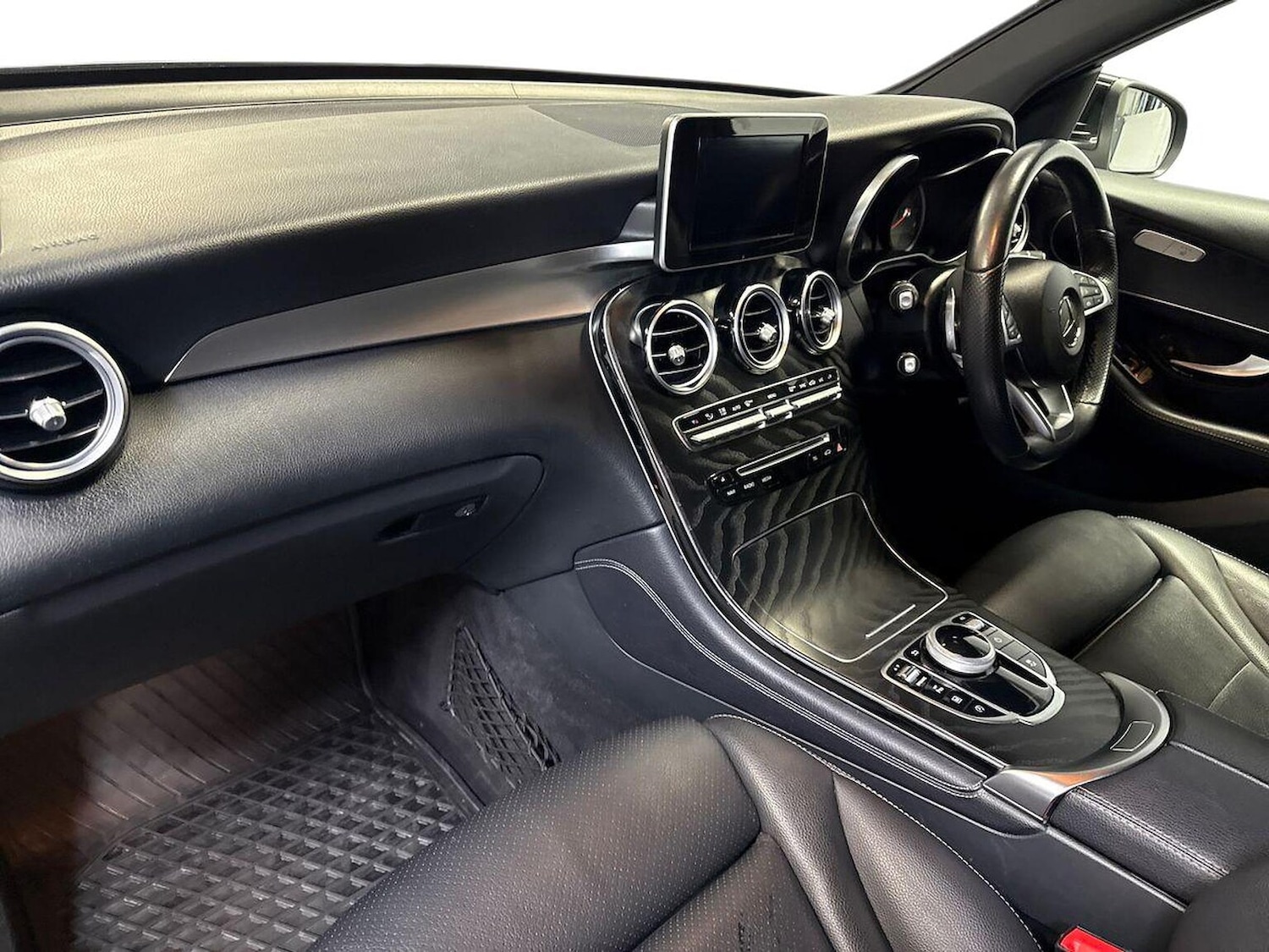 Used Mercedes-Benz GLC 2018 for sale - 76157227: Photo 7