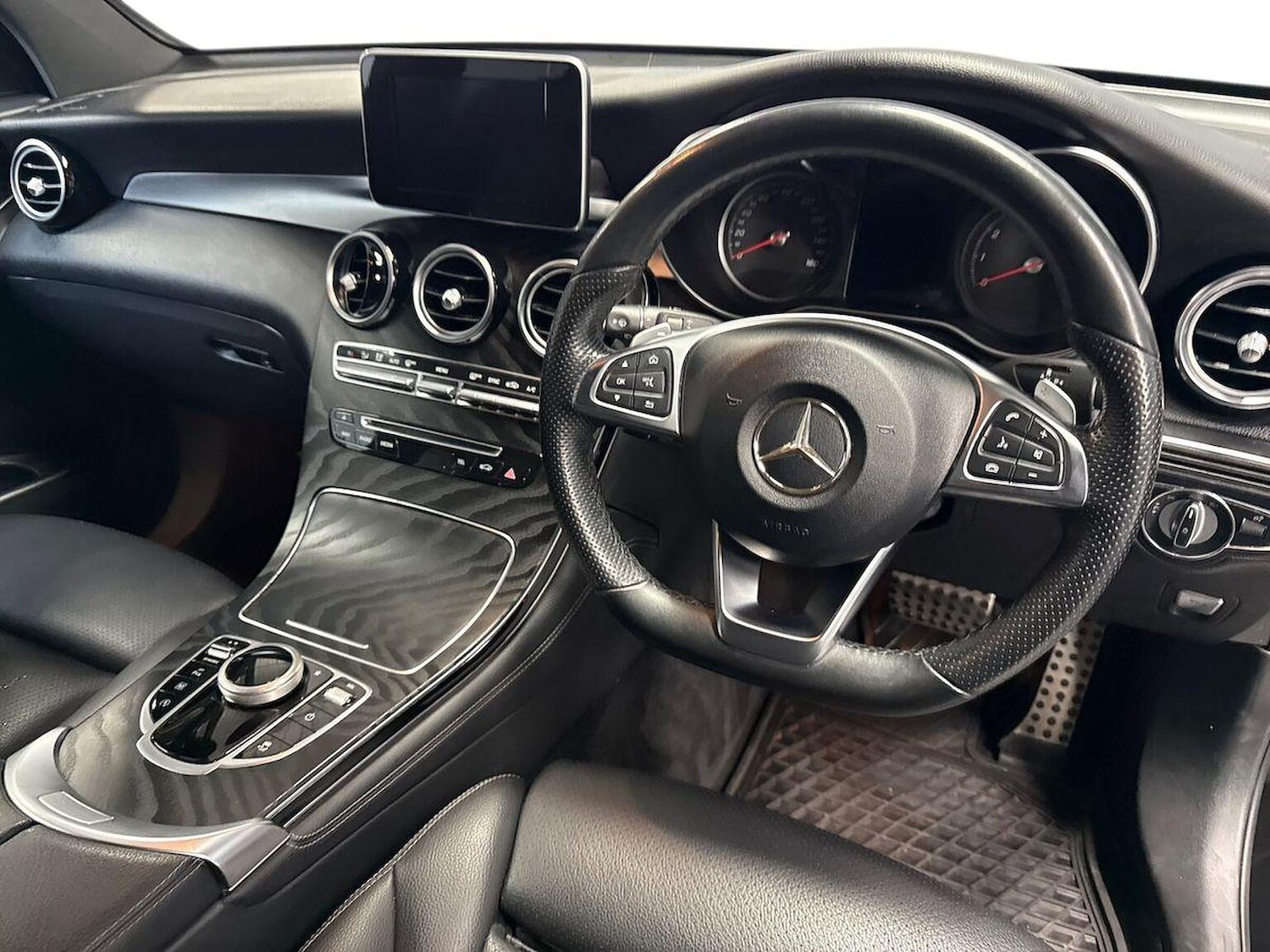 Used Mercedes-Benz GLC 2018 for sale - 76157227: Photo 9