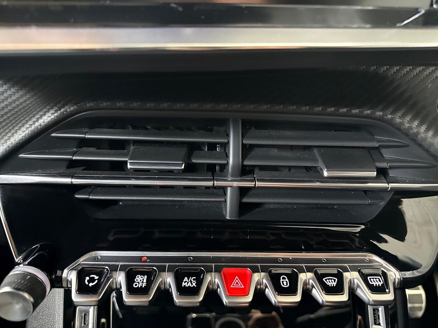 Used Peugeot 2008 2023 for sale - 77789515: Photo 22