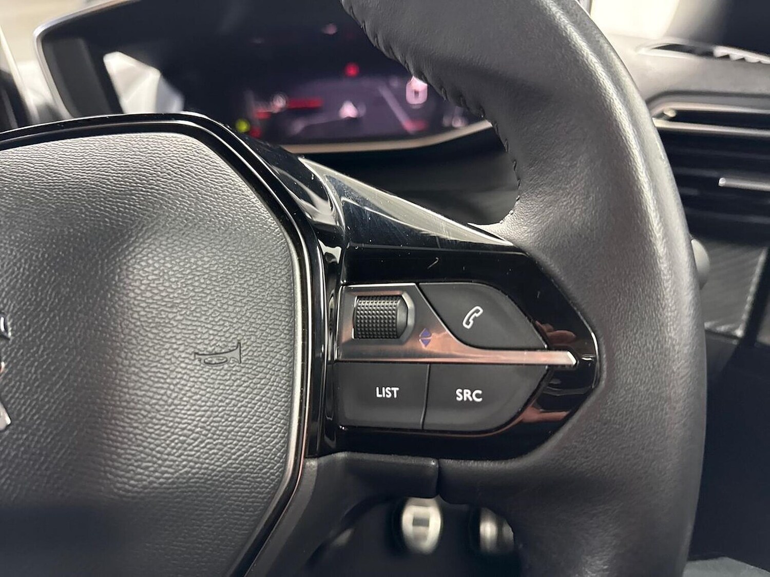 Used Peugeot 2008 2023 for sale - 77789515: Photo 25