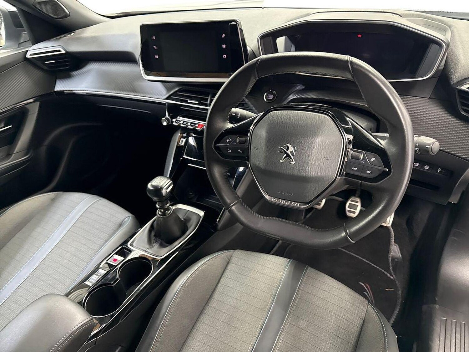 Used Peugeot 2008 2023 for sale - 77789515: Photo 9