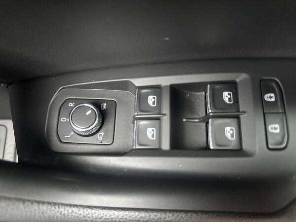 Used Volkswagen Touareg 2019 for sale - 76219150: Photo 21