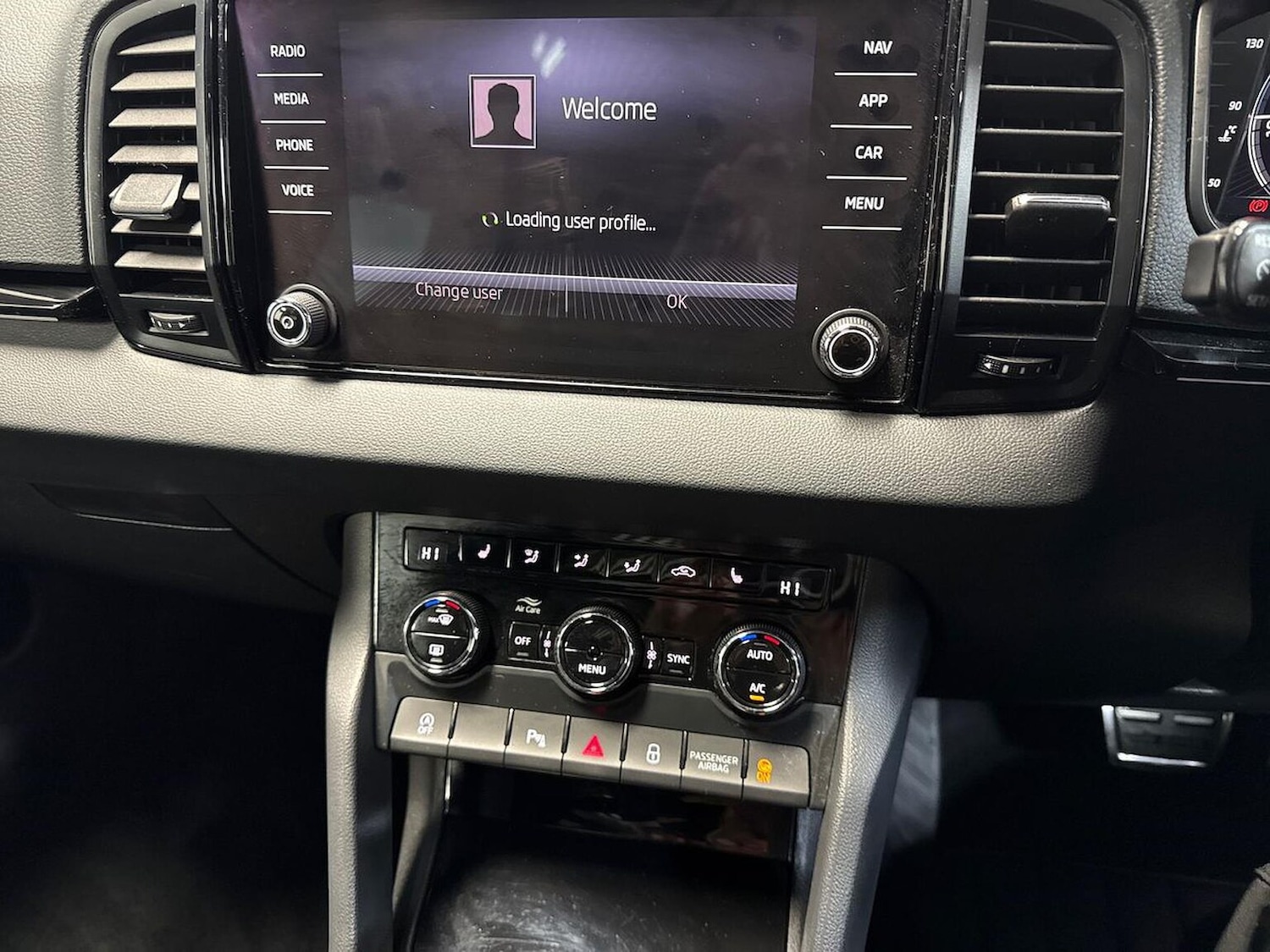 Used Skoda Karoq 2022 for sale - 76706498: Photo 11