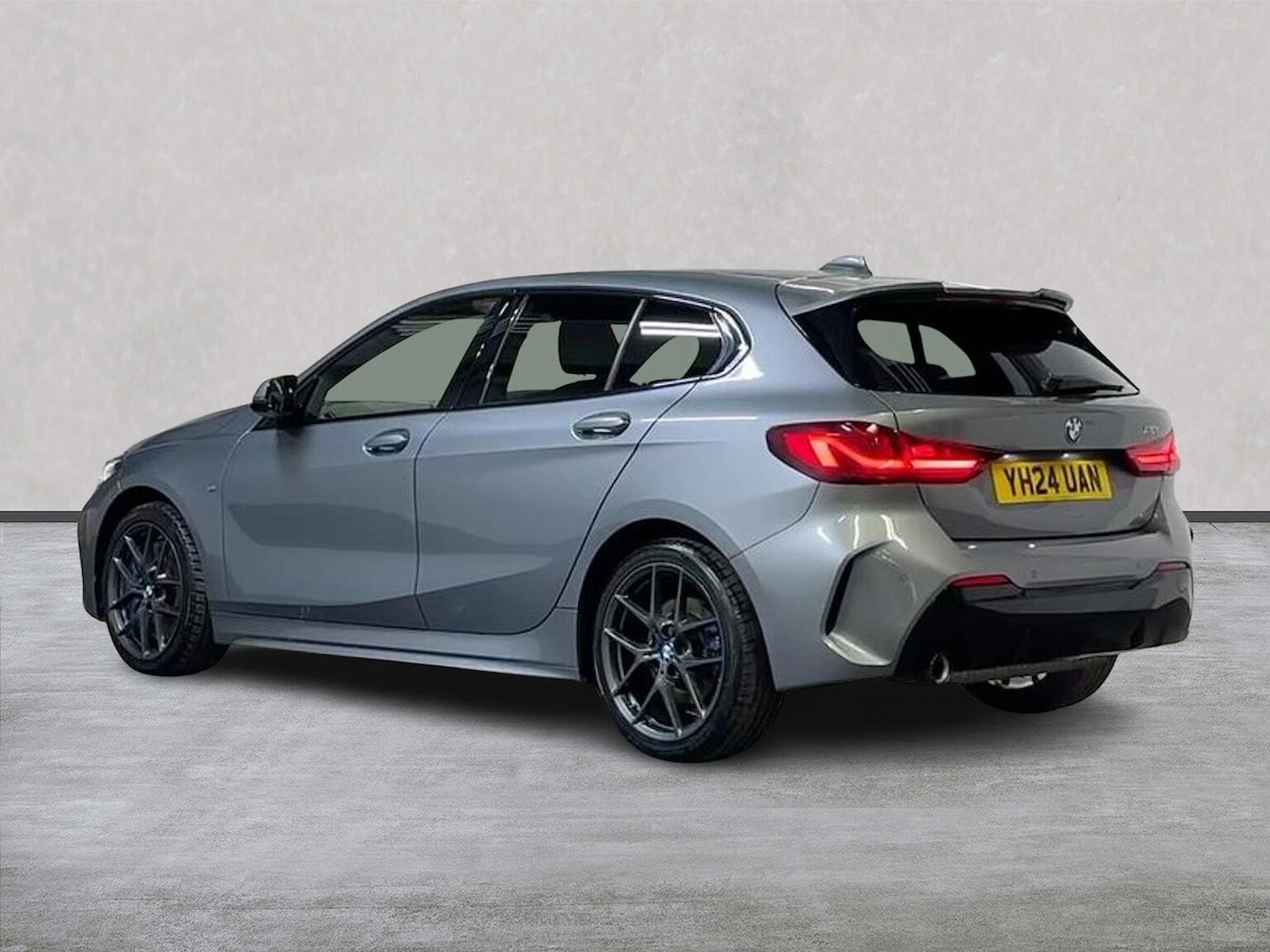 Used BMW 1 Series 2024 for sale - 77011916: Photo 2