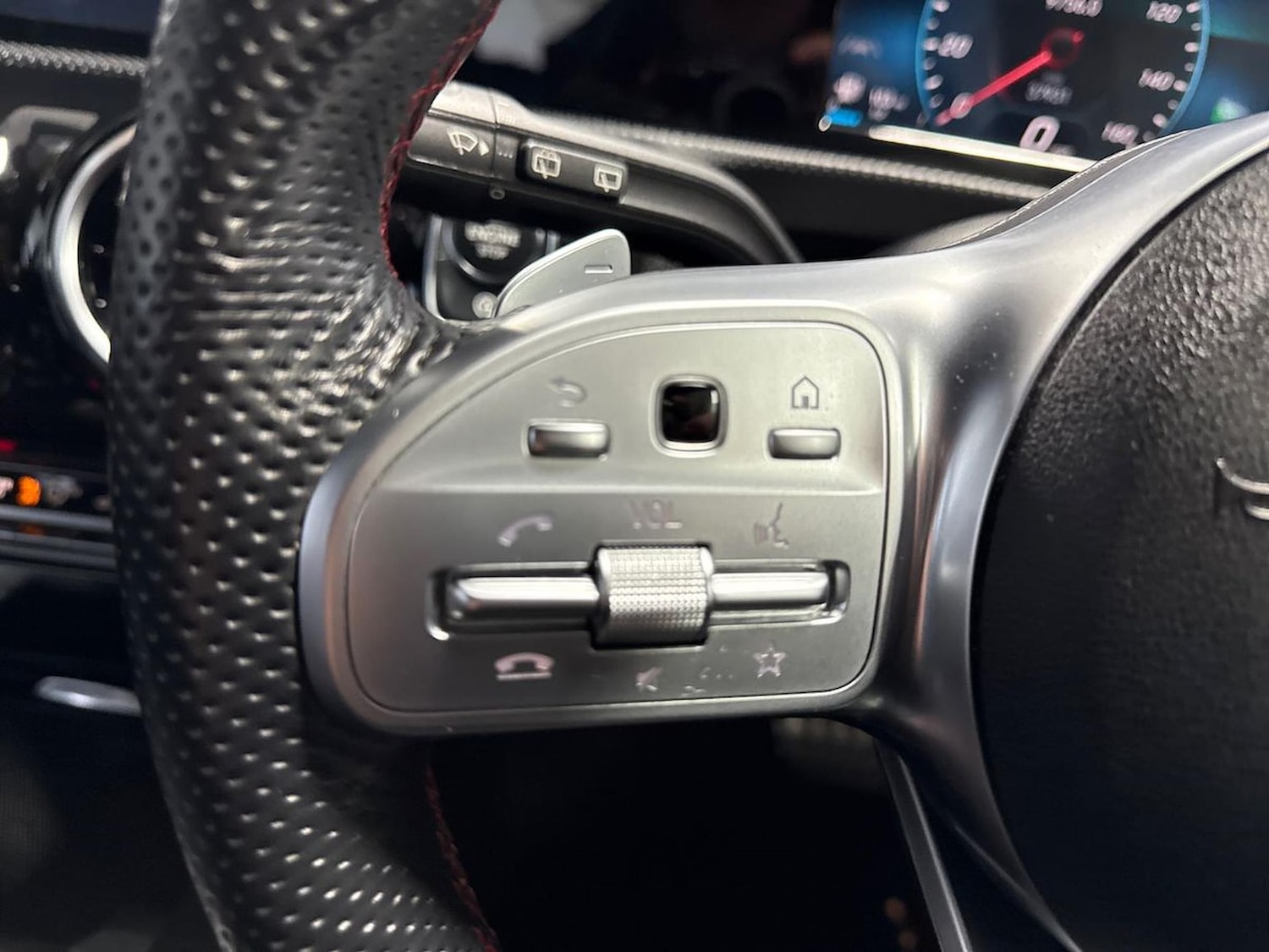 Used Mercedes-Benz A-Class 2019 for sale - 77073209: Photo 24