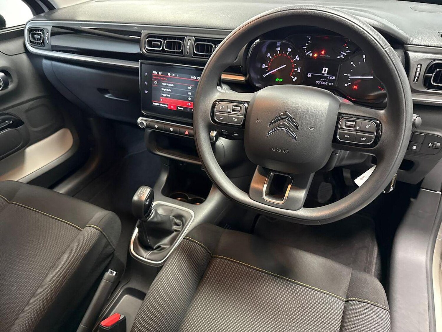 Used Citroen C3 2024 for sale - 76682548: Photo 9