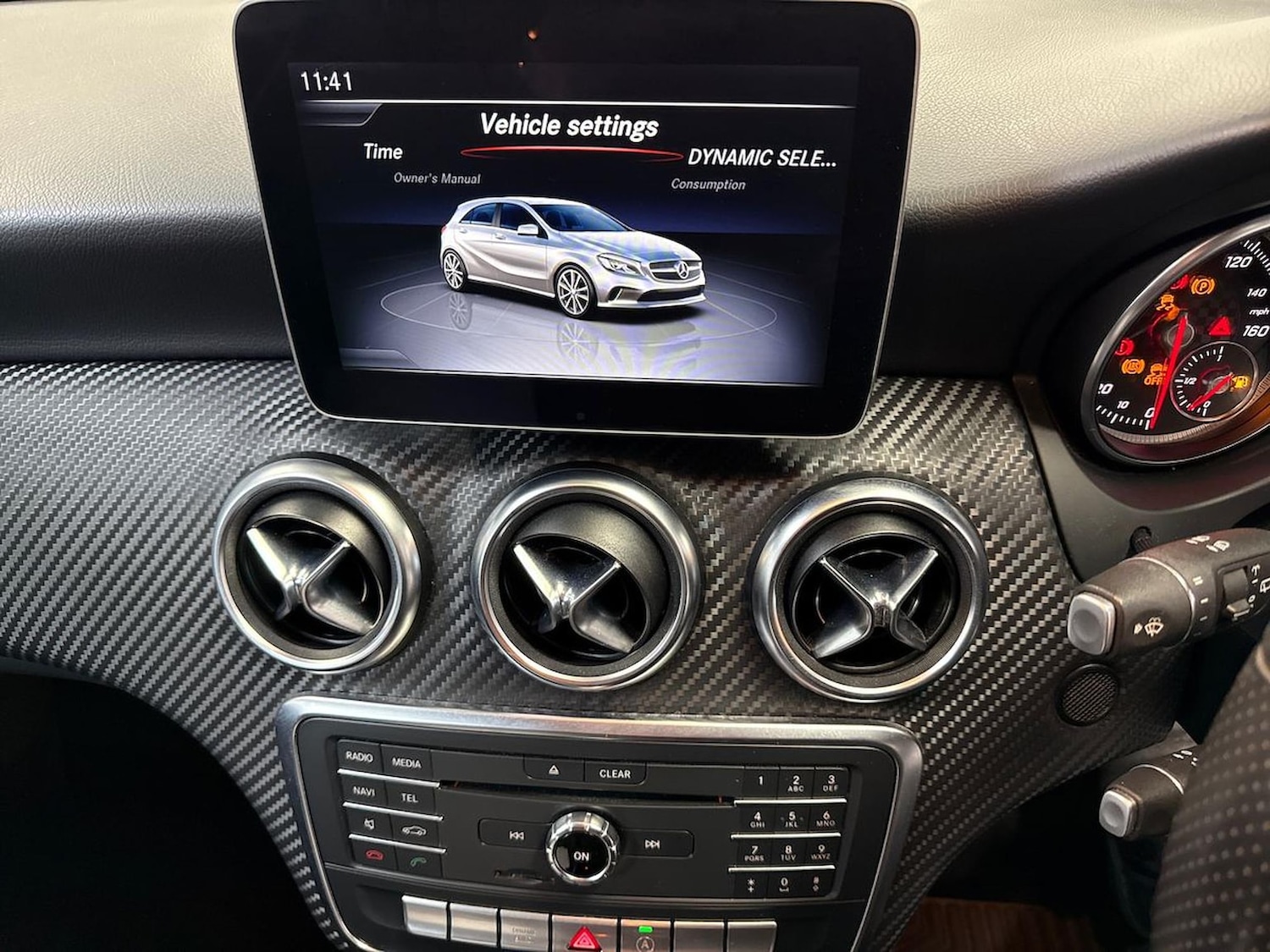 Used Mercedes-Benz A-Class 2018 for sale - 76407397: Photo 11