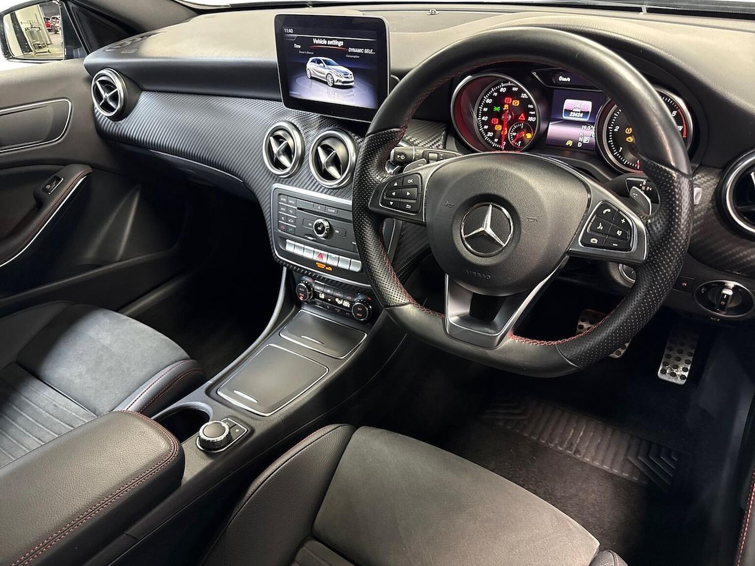 Used Mercedes-Benz A-Class 2018 for sale - 76407397: Photo 15