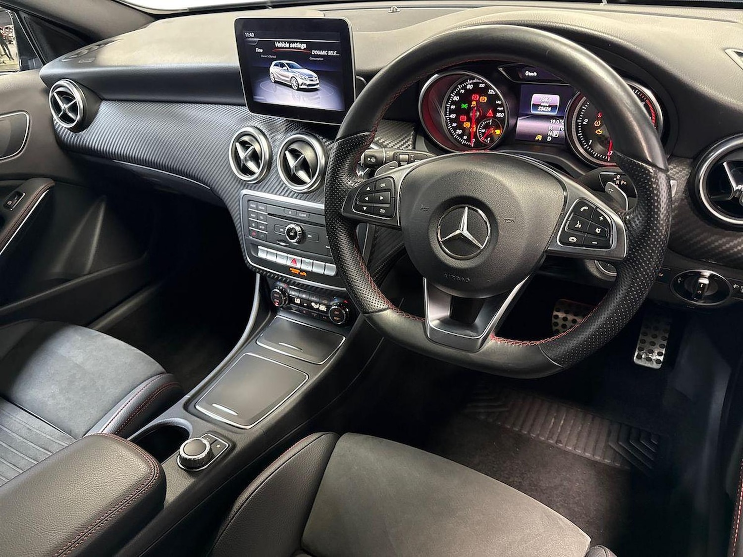 Used Mercedes-Benz A-Class 2018 for sale - 76407397: Photo 8