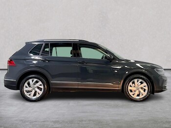 Used Volkswagen Tiguan 2024 for sale - 75490980: Photo