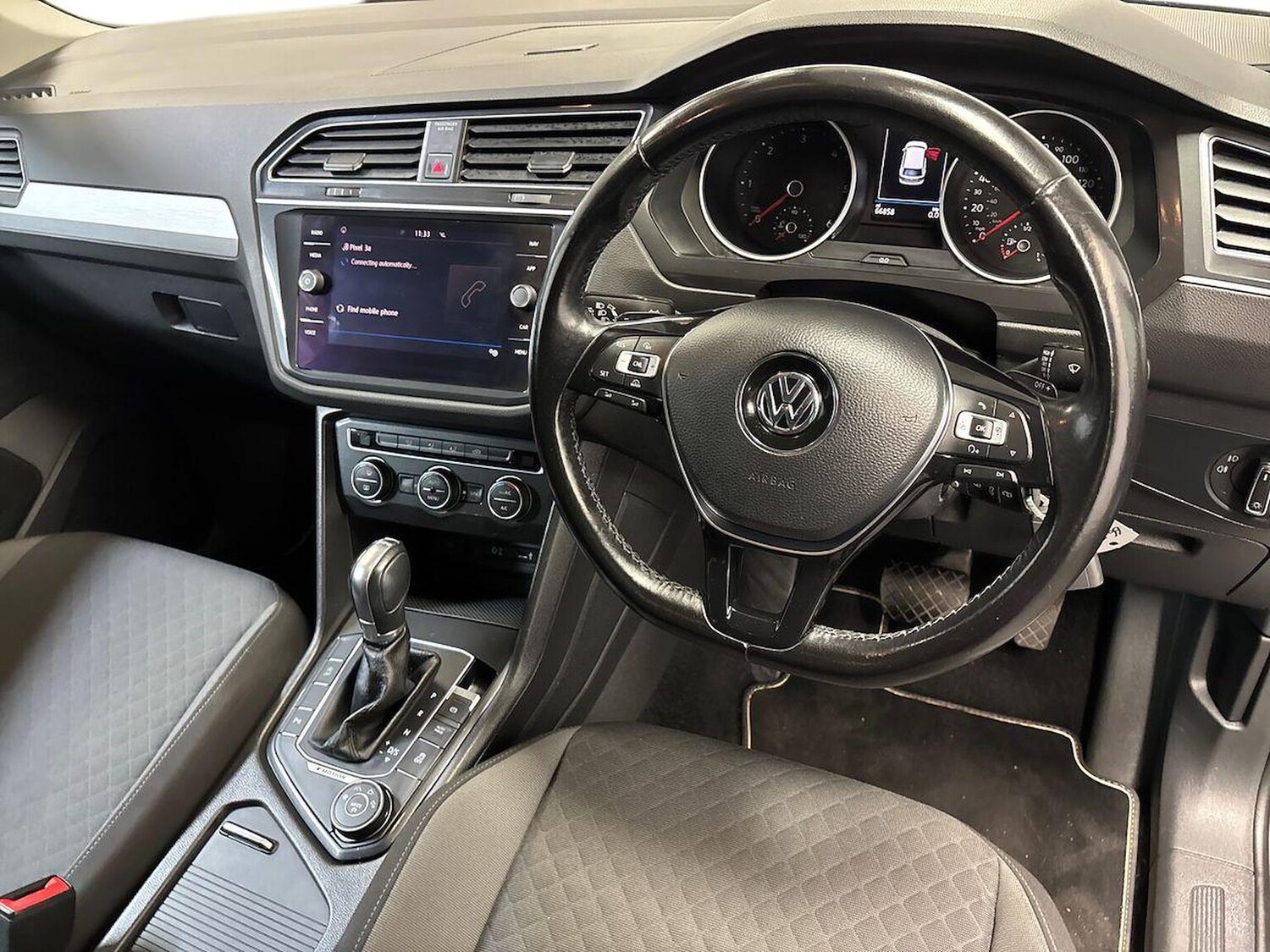 Used Volkswagen Tiguan 2017 for sale - 76905009: Photo 15