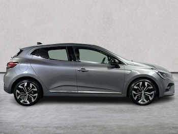 Used Renault Clio 2023 for sale - 79446707: Photo