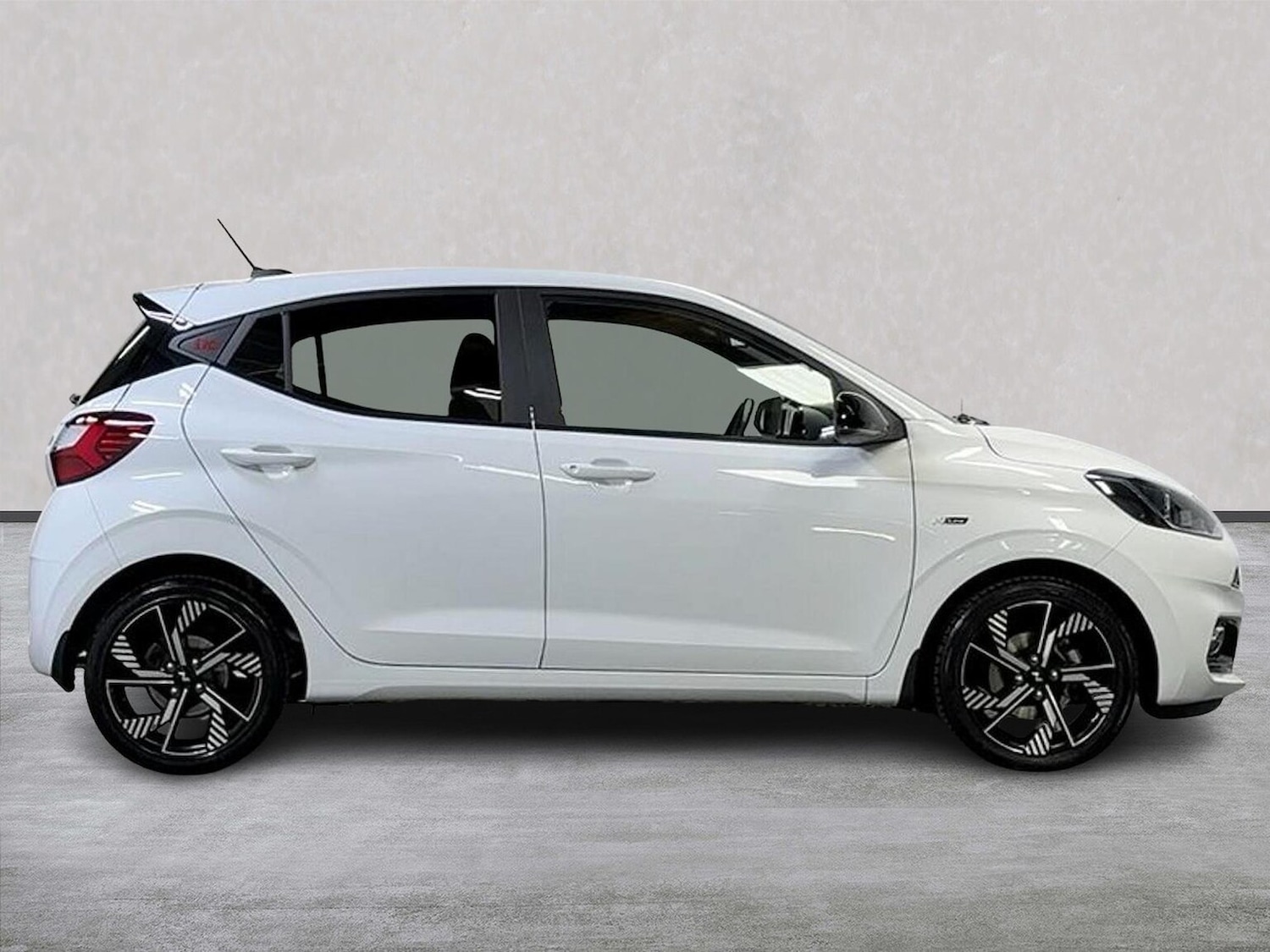 Used Hyundai i10 2024 for sale - 76264407: Photo 3