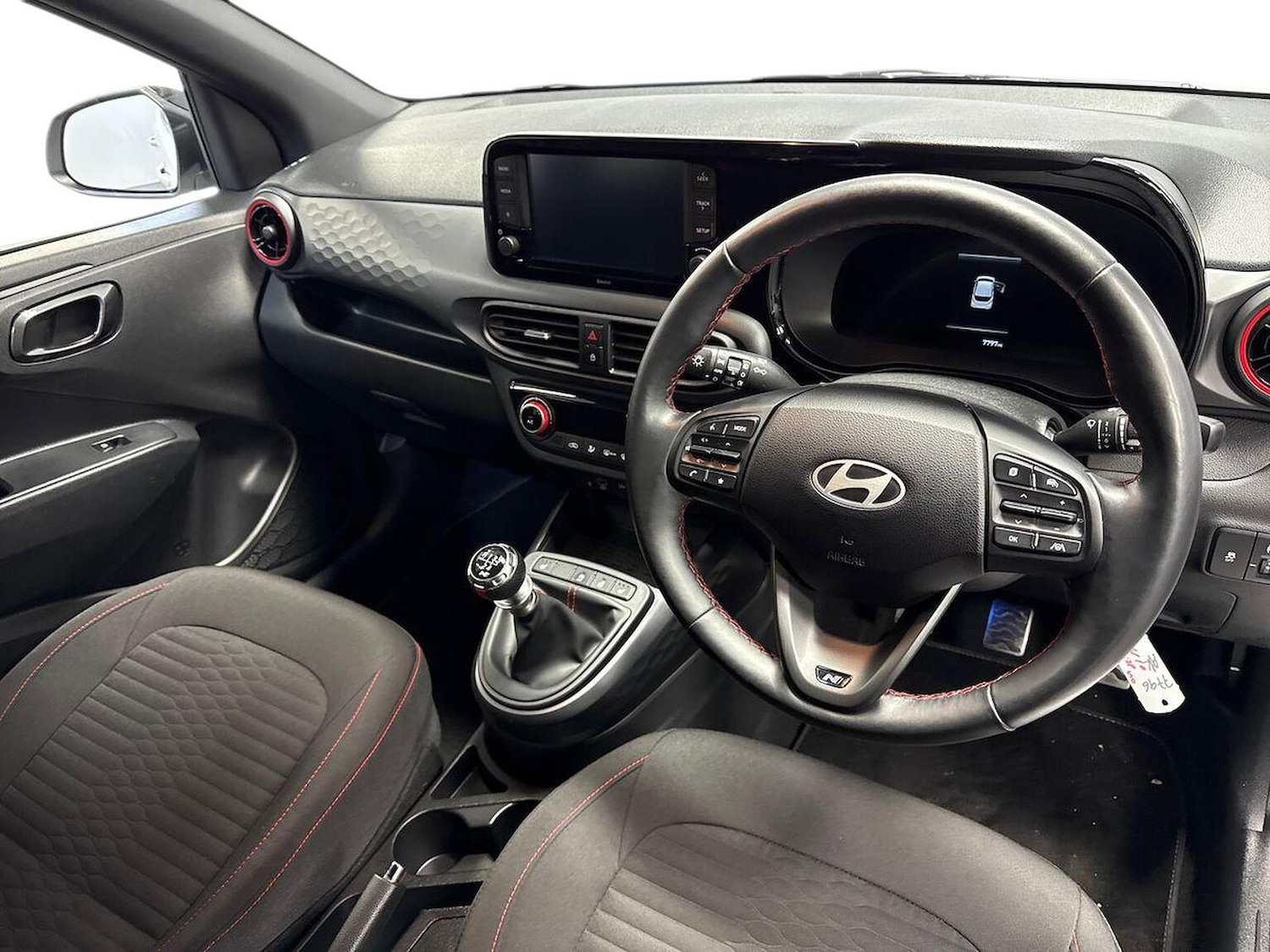 Used Hyundai i10 2024 for sale - 76264407: Photo 8