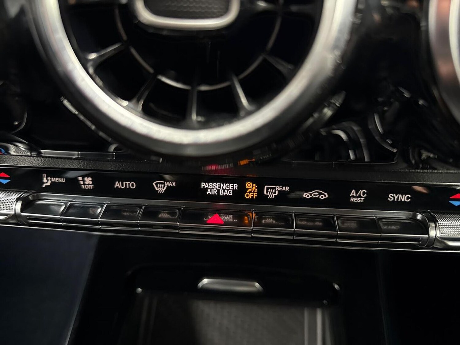 Used Mercedes-Benz GLA 2021 for sale - 75982197: Photo 22