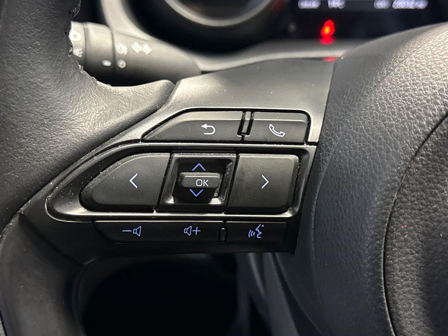 Used Toyota Yaris Cross 2021 for sale - 76807507: Photo 24