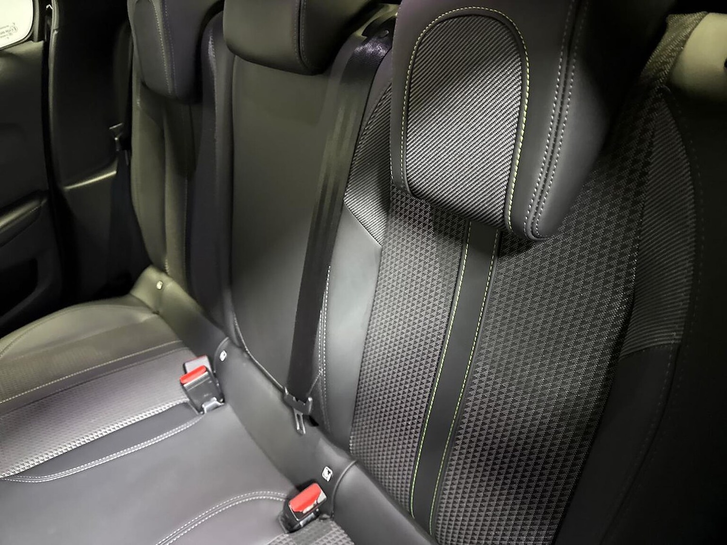 Used Peugeot 208 2021 for sale - 77024221: Photo 16