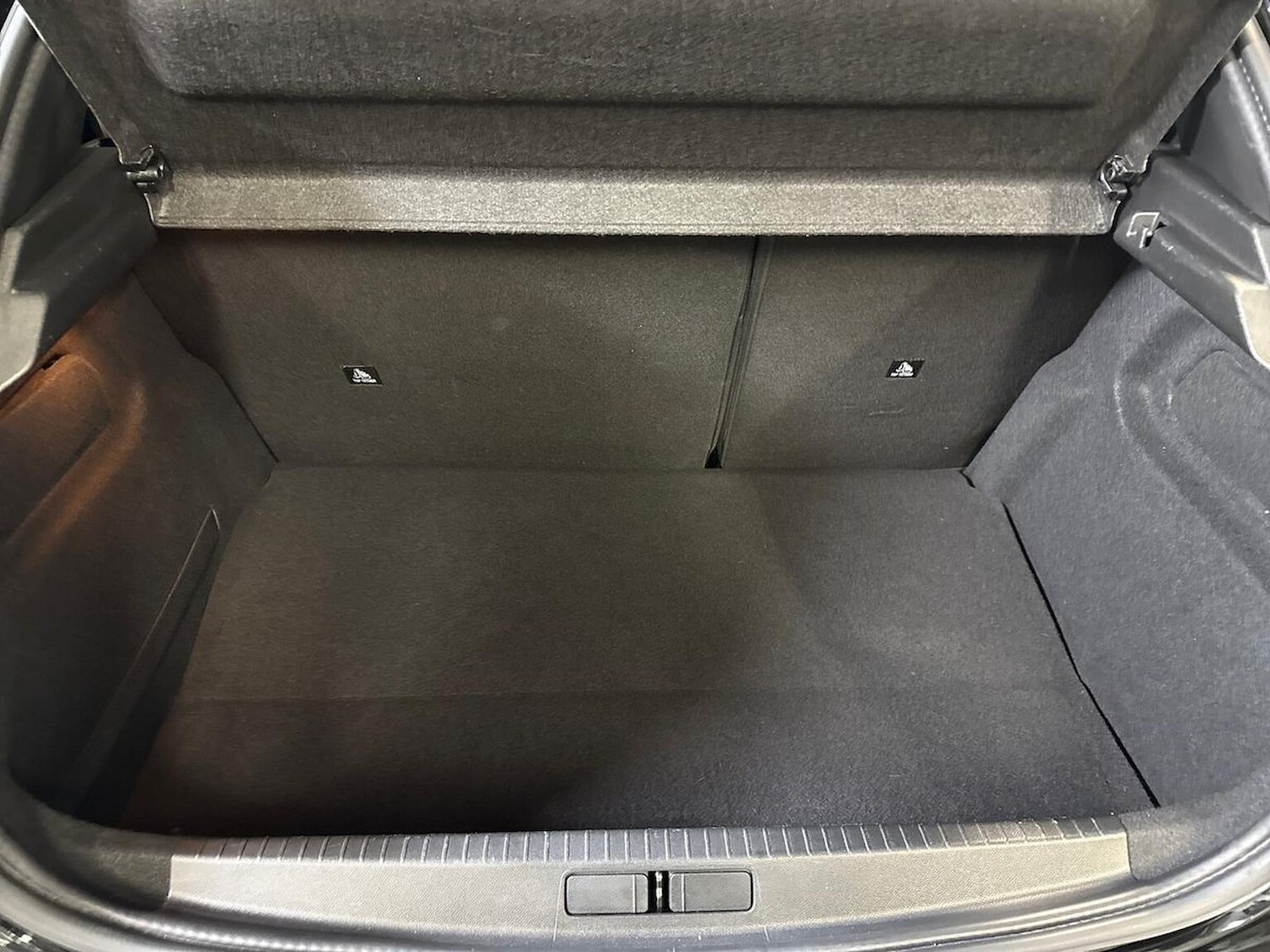 Used Peugeot 208 2021 for sale - 77024221: Photo 17