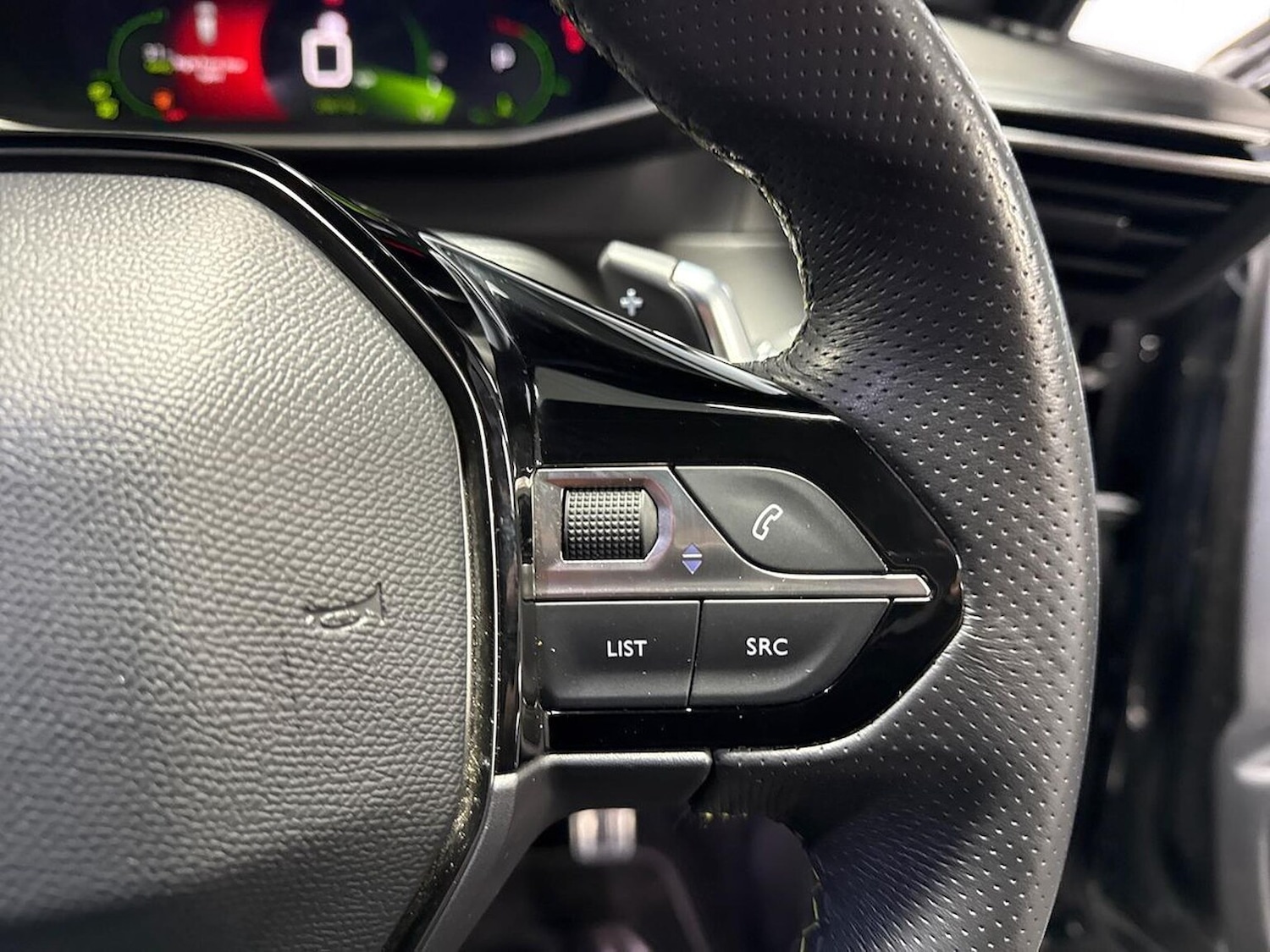 Used Peugeot 208 2021 for sale - 77024221: Photo 25