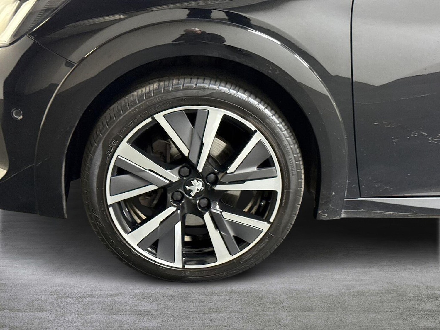 Used Peugeot 208 2021 for sale - 77024221: Photo 6