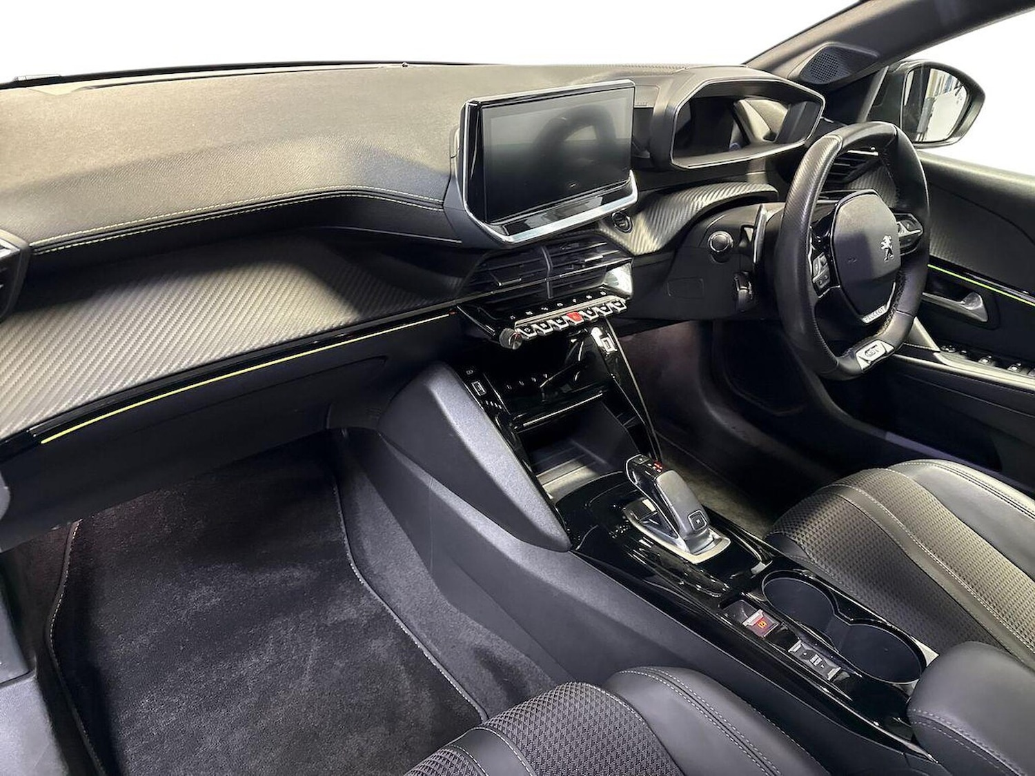 Used Peugeot 208 2021 for sale - 77024221: Photo 7