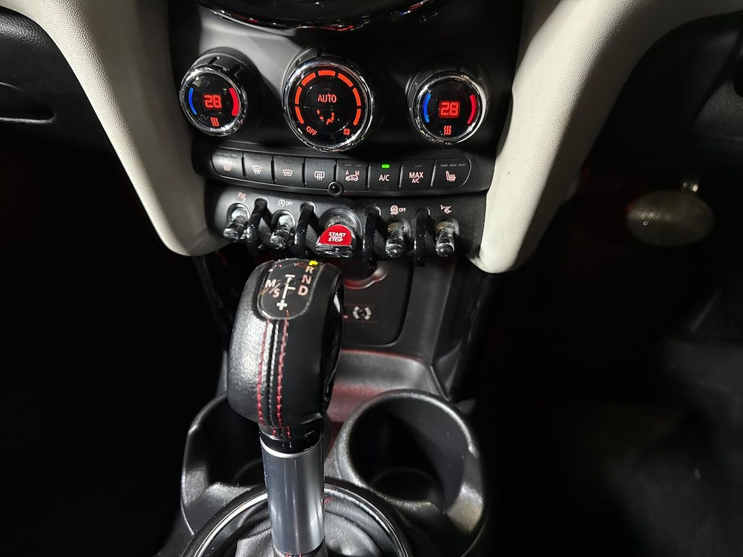 Used MINI Hatch 2014 for sale - 76946994: Photo 12