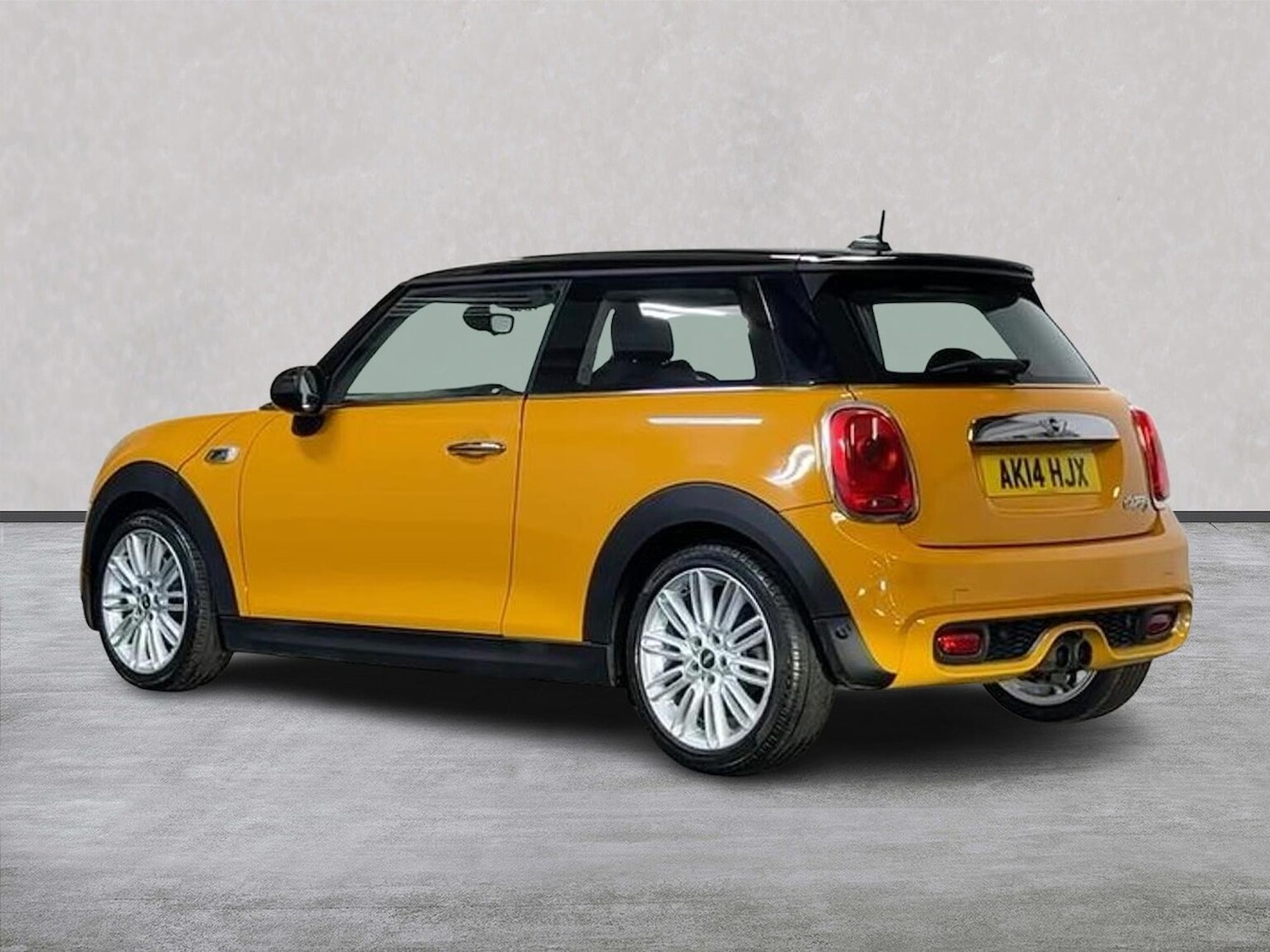 Used MINI Hatch 2014 for sale - 76946994: Photo 2