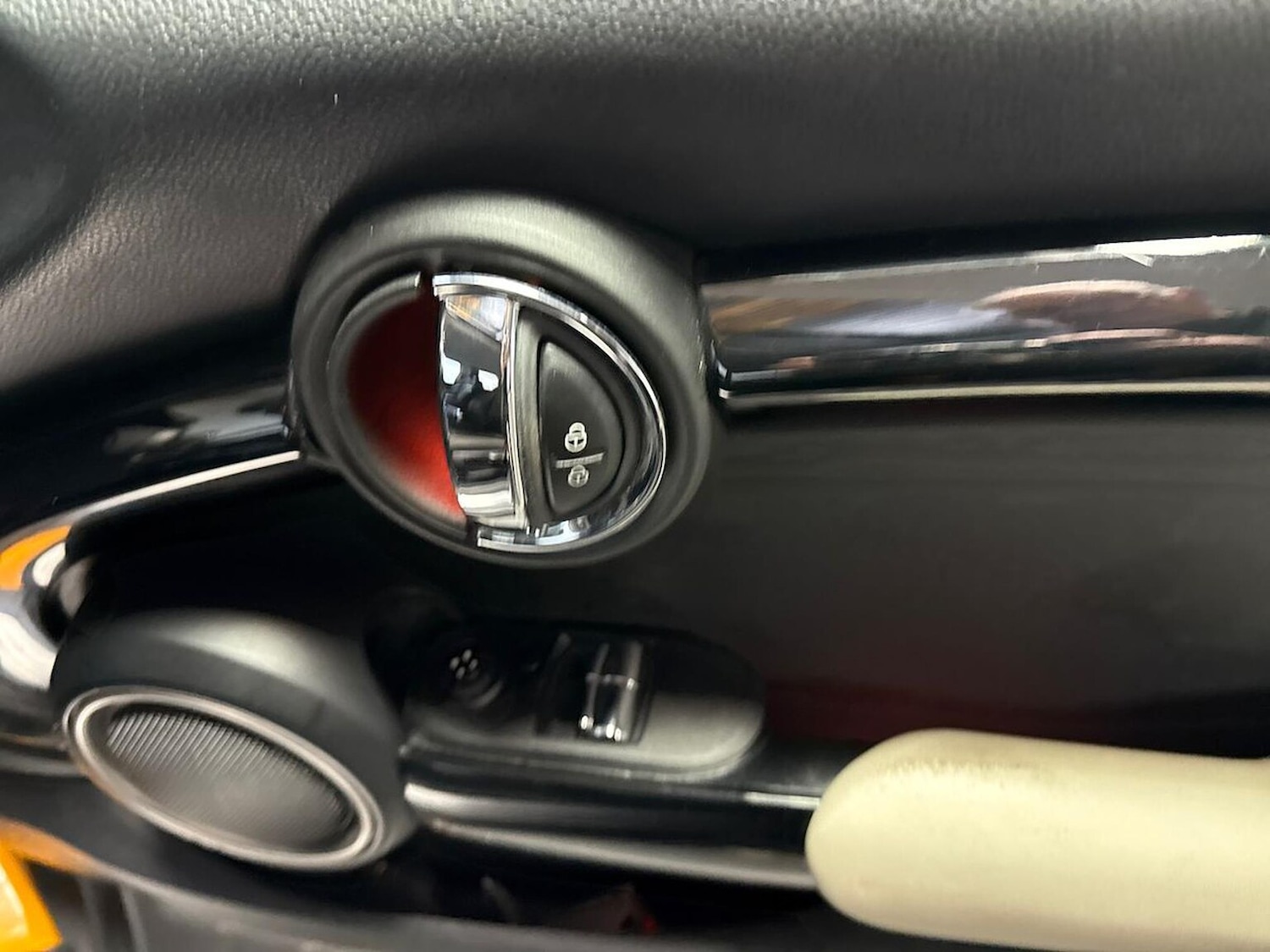 Used MINI Hatch 2014 for sale - 76946994: Photo 21