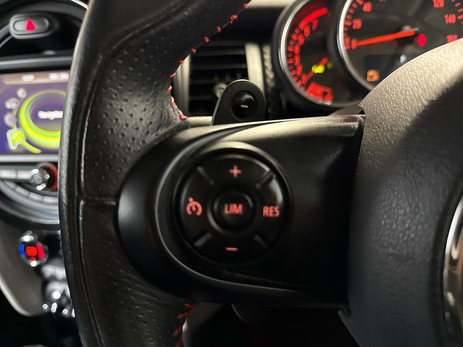 Used MINI Hatch 2014 for sale - 76946994: Photo 24