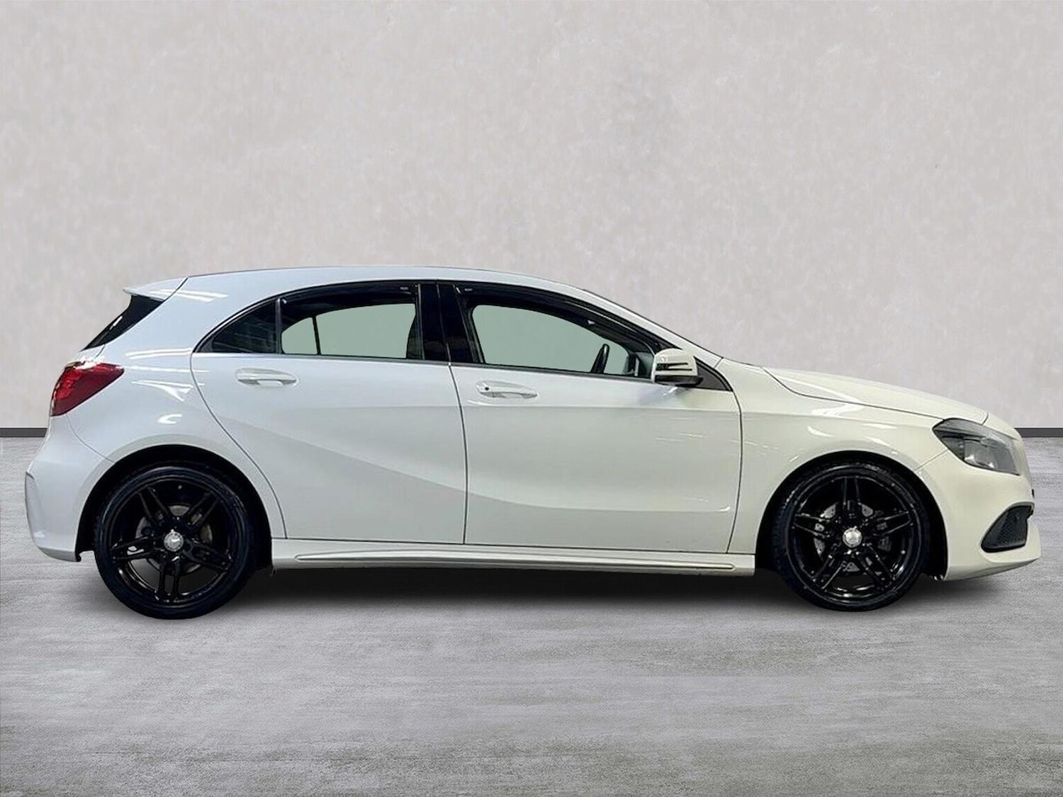 Used Mercedes-Benz A-Class 2016 for sale - 76026100: Photo 3