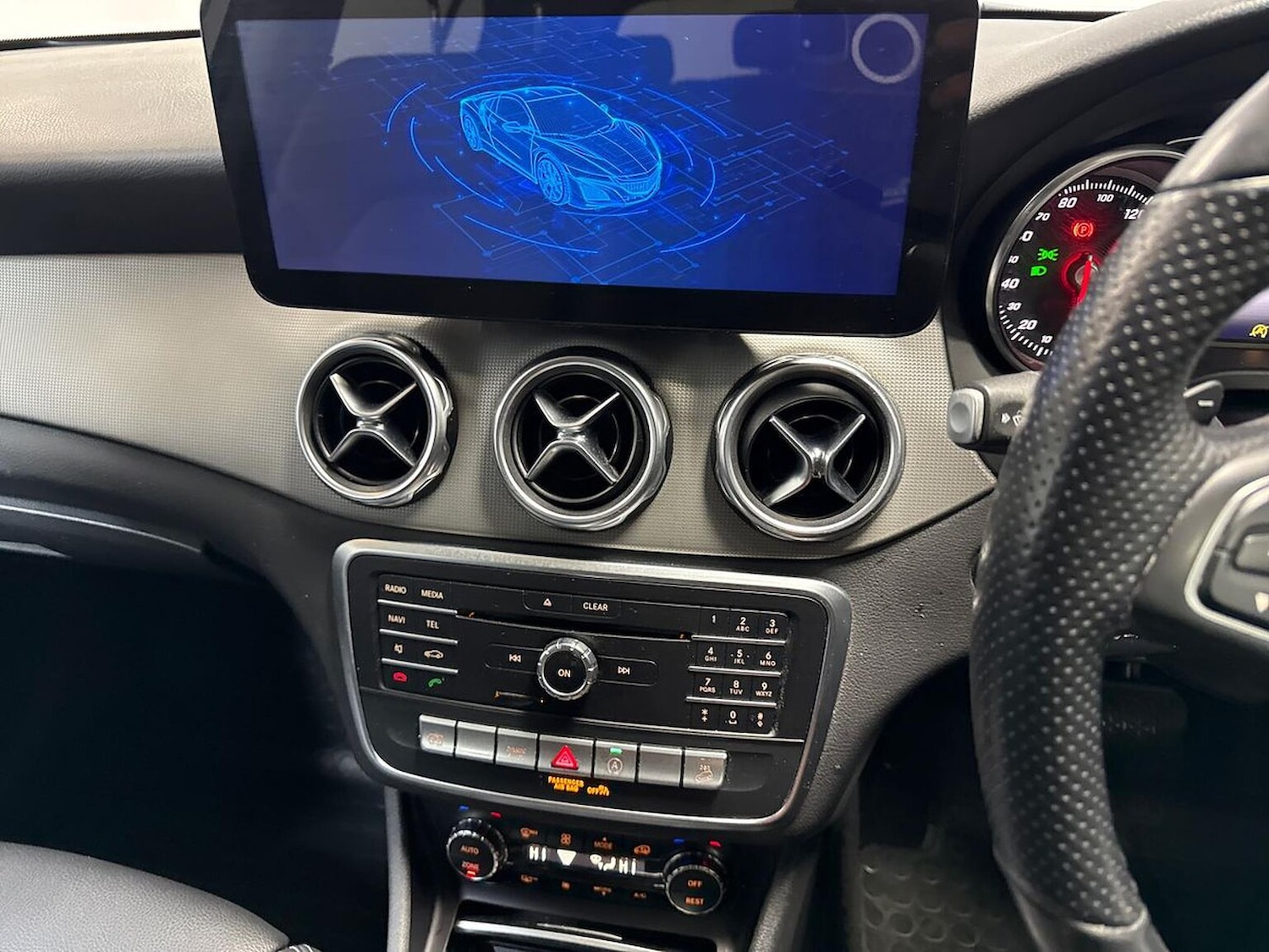 Used Mercedes-Benz GLA 2019 for sale - 76363390: Photo 11