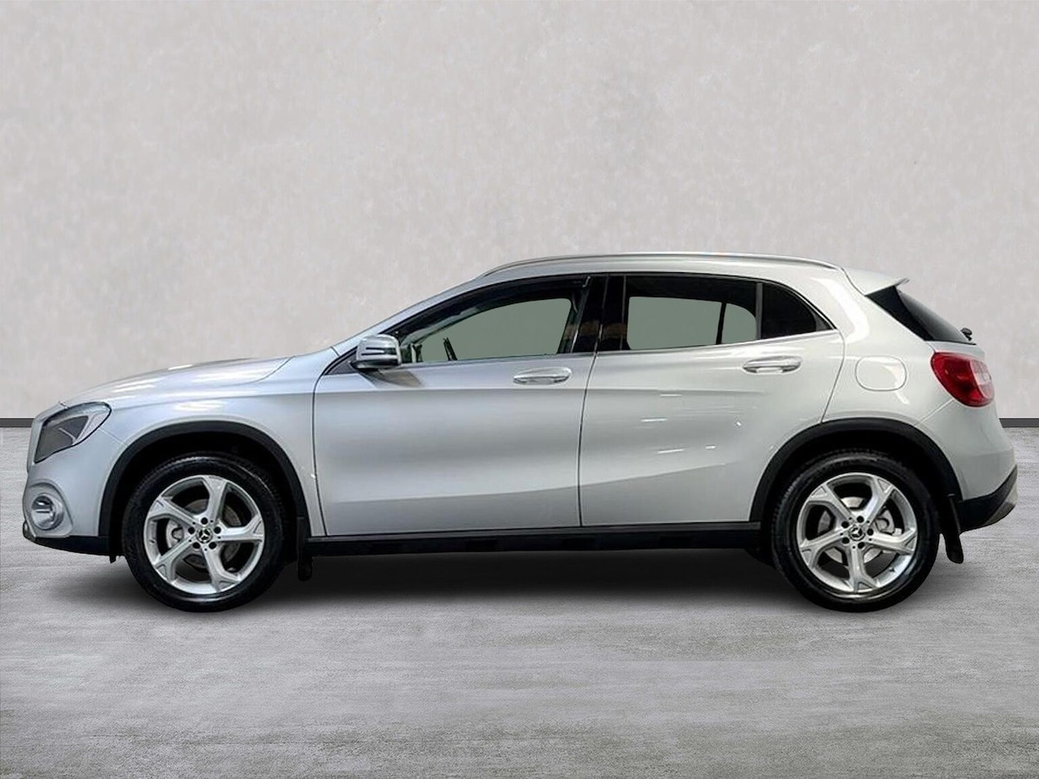 Used Mercedes-Benz GLA 2019 for sale - 76363390: Photo 19