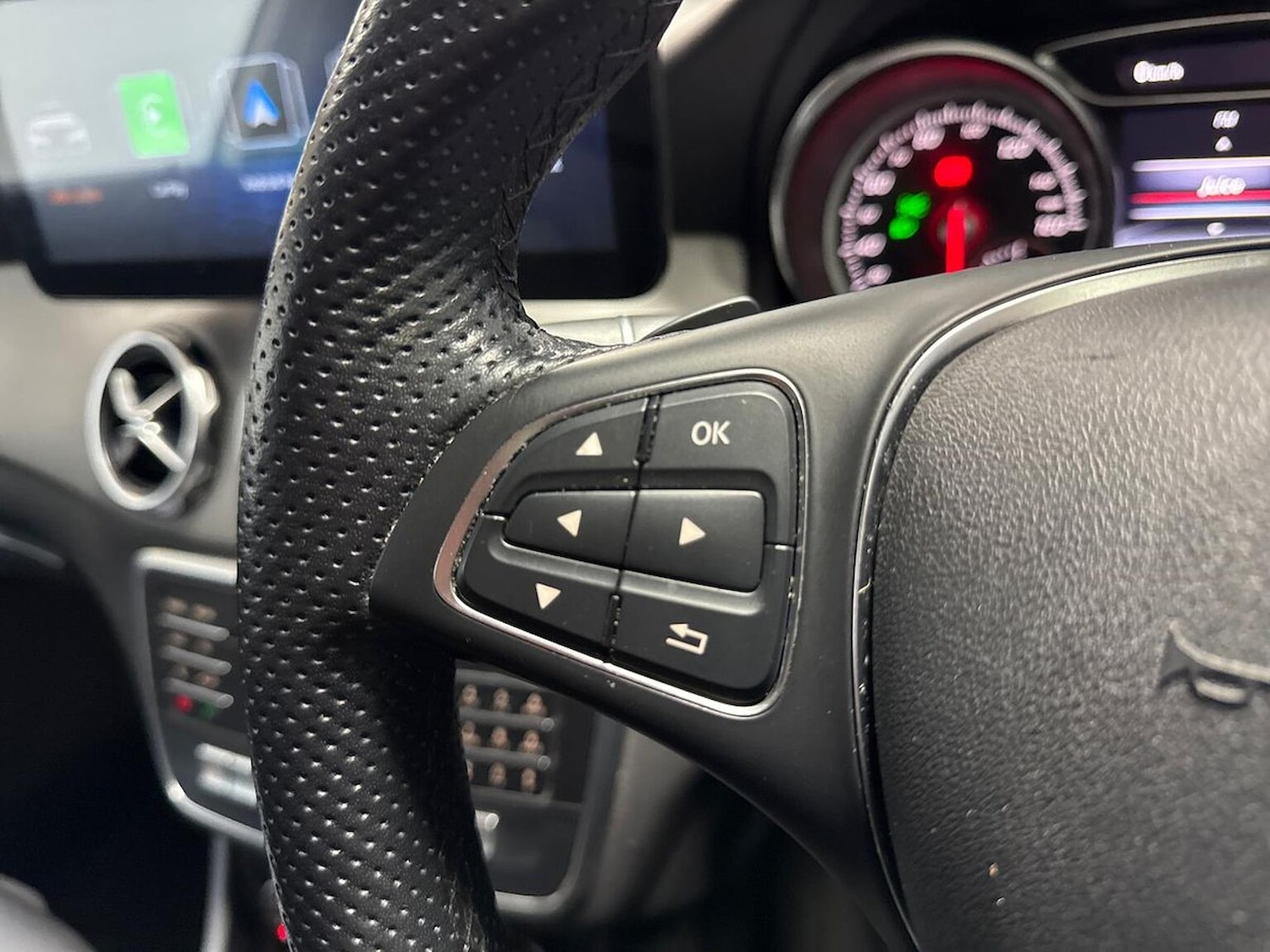 Used Mercedes-Benz GLA 2019 for sale - 76363390: Photo 24