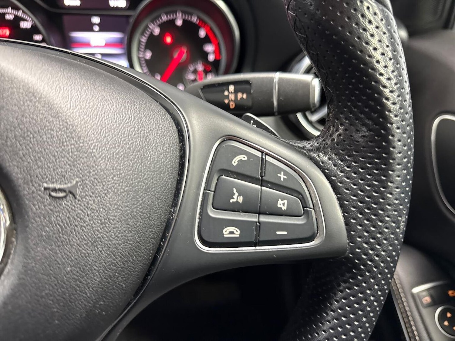 Used Mercedes-Benz GLA 2019 for sale - 76363390: Photo 25