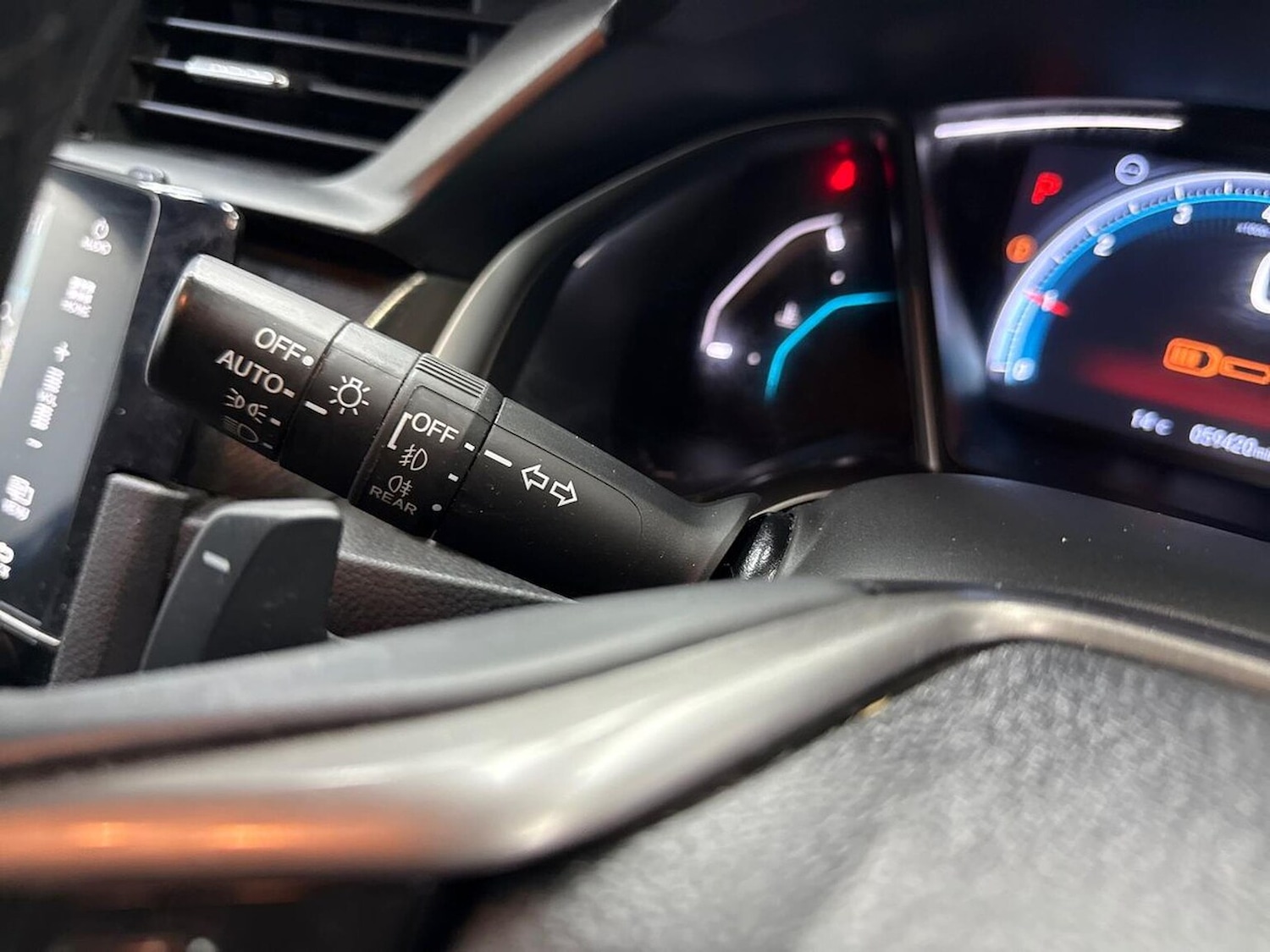 Used Honda Civic 2019 for sale - 77973934: Photo 27