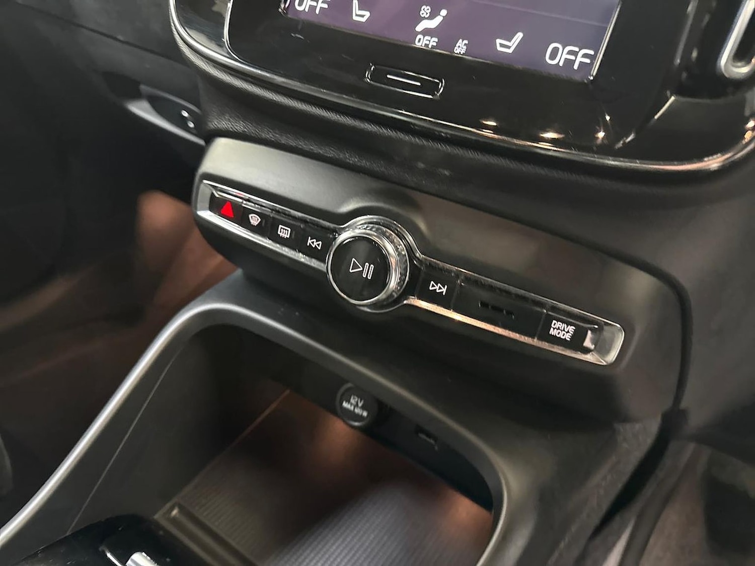 Used Volvo XC40 2020 for sale - 77931703: Photo 12