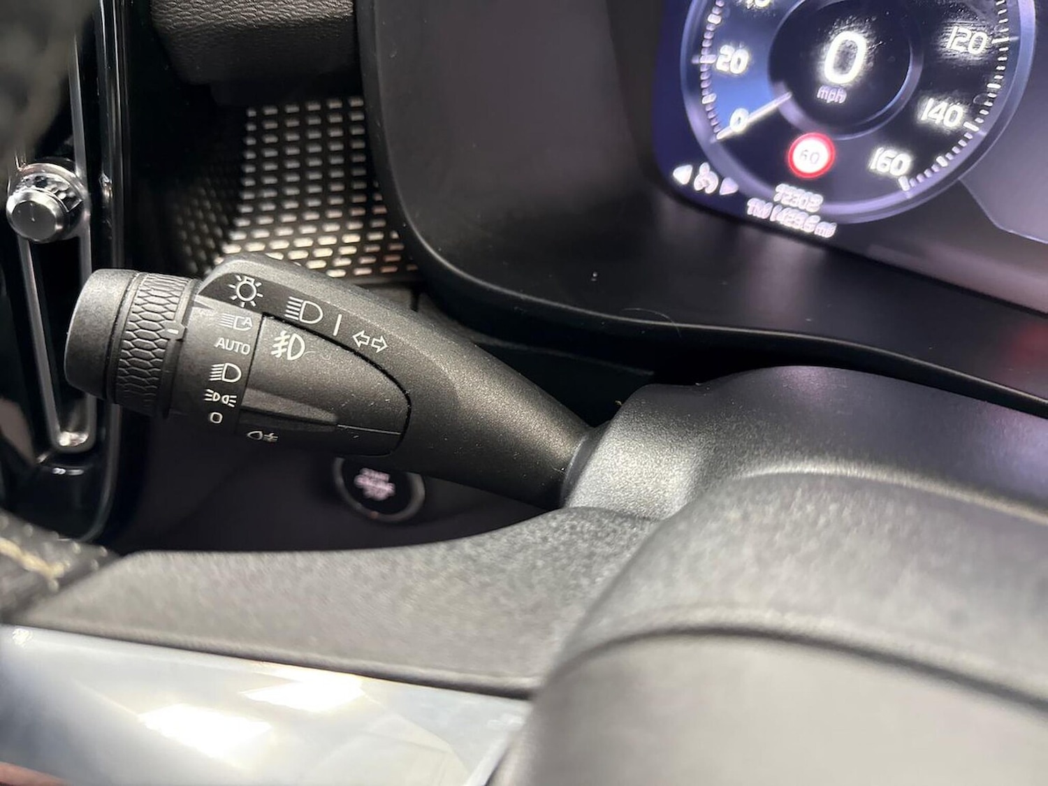 Used Volvo XC40 2020 for sale - 77931703: Photo 27