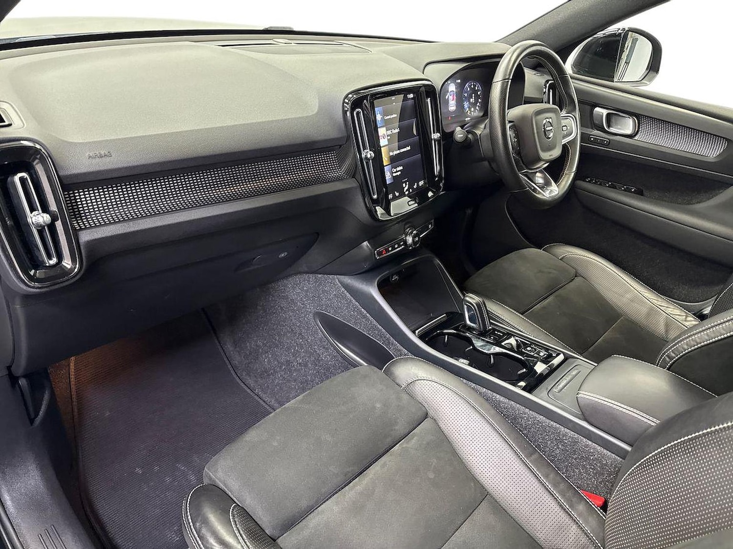 Used Volvo XC40 2020 for sale - 77931703: Photo 7