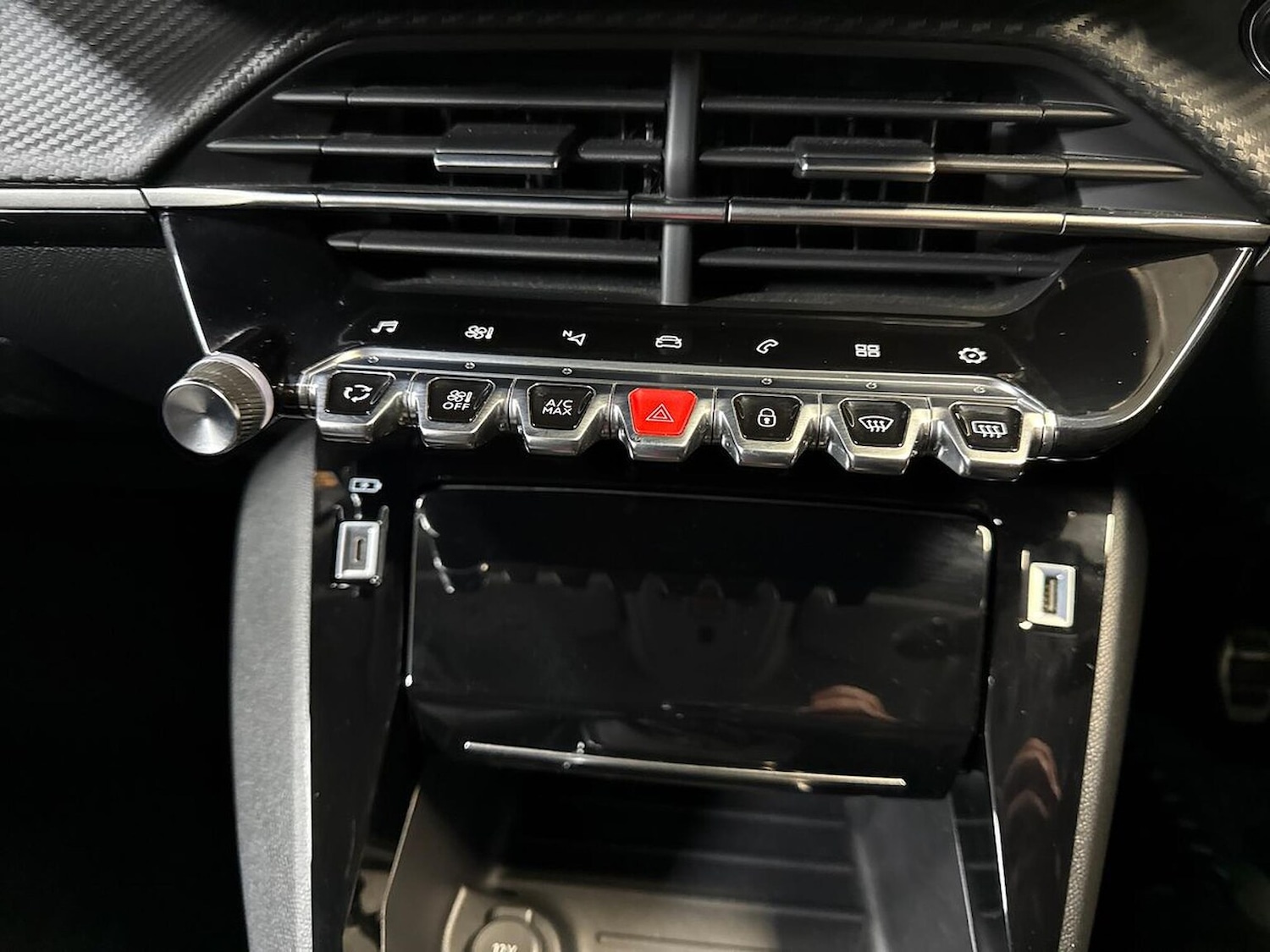 Used Peugeot 2008 2022 for sale - 77069984: Photo 12