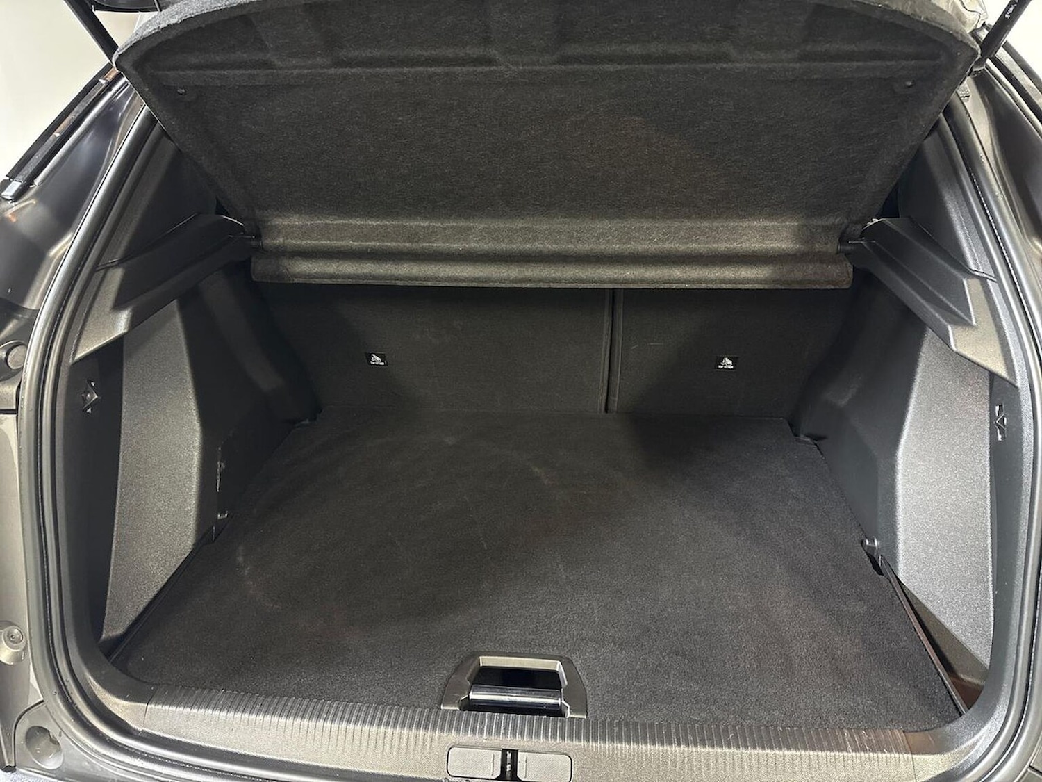 Used Peugeot 2008 2022 for sale - 77069984: Photo 17