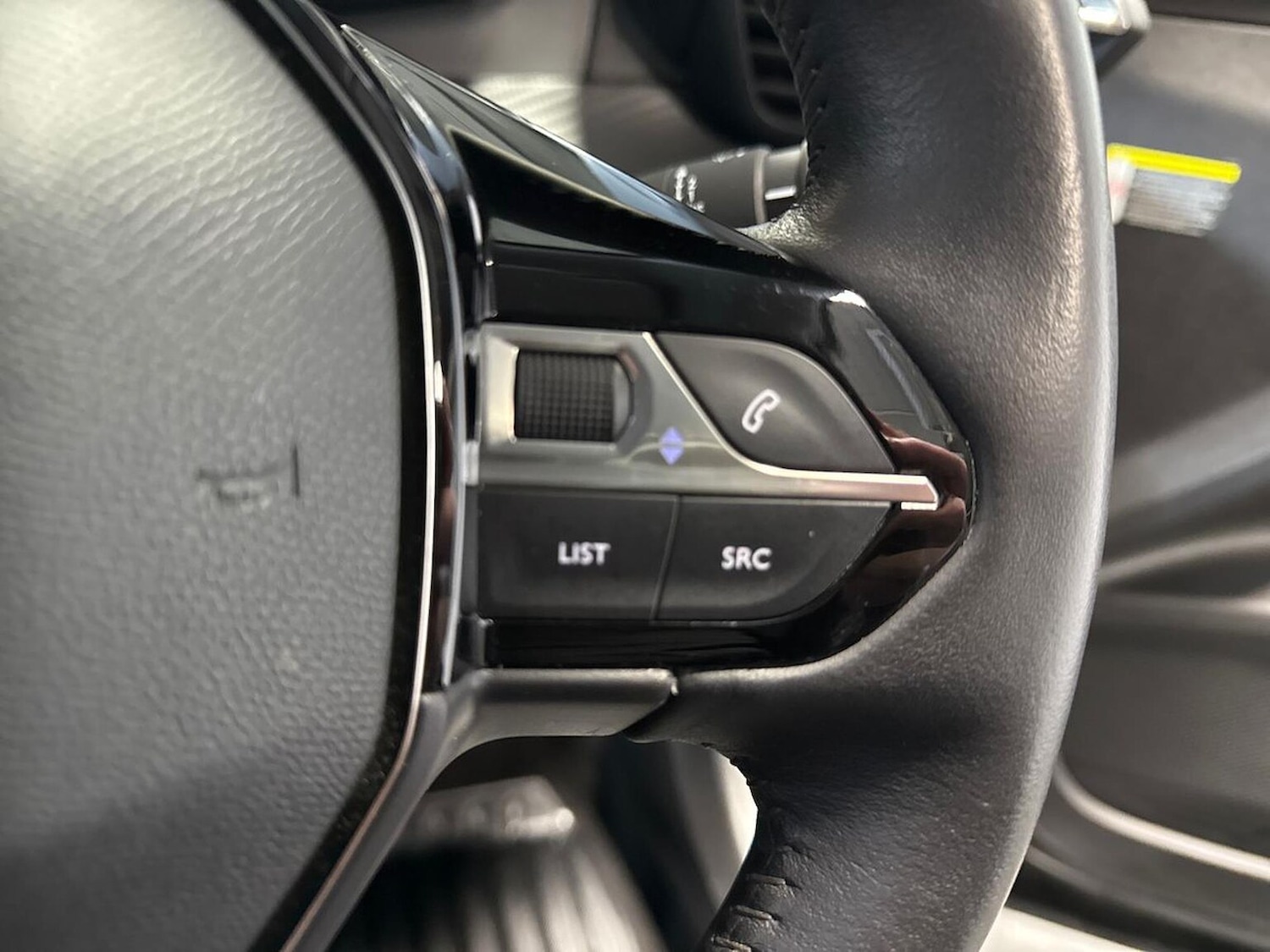 Used Peugeot 2008 2022 for sale - 77069984: Photo 24