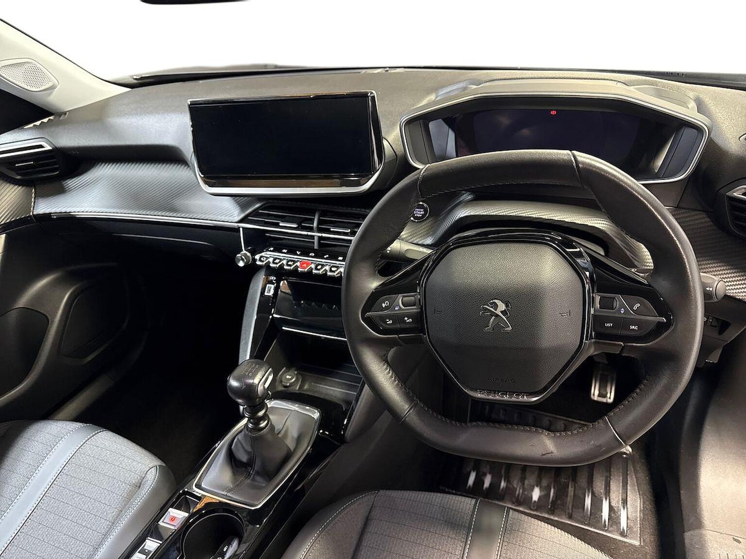 Used Peugeot 2008 2022 for sale - 77069984: Photo 8