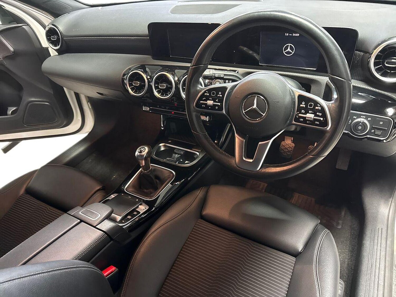 Used Mercedes-Benz A-Class 2019 for sale - 78053532: Photo 9