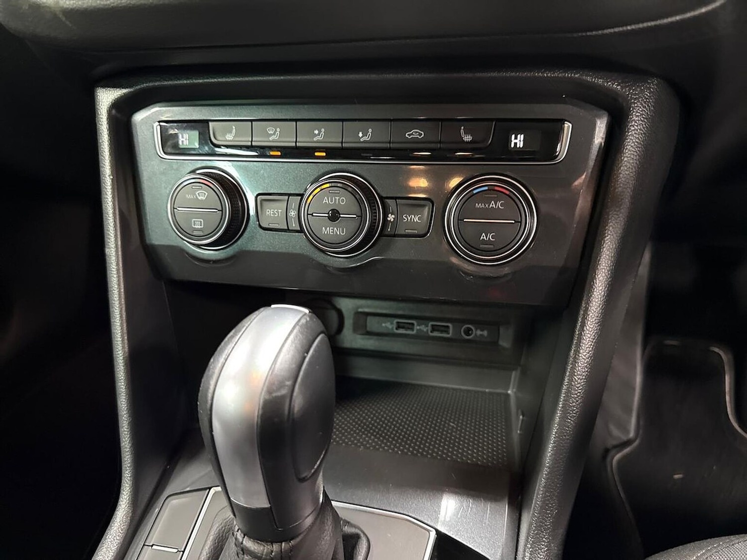 Used Volkswagen Tiguan 2020 for sale - 76958794: Photo 12