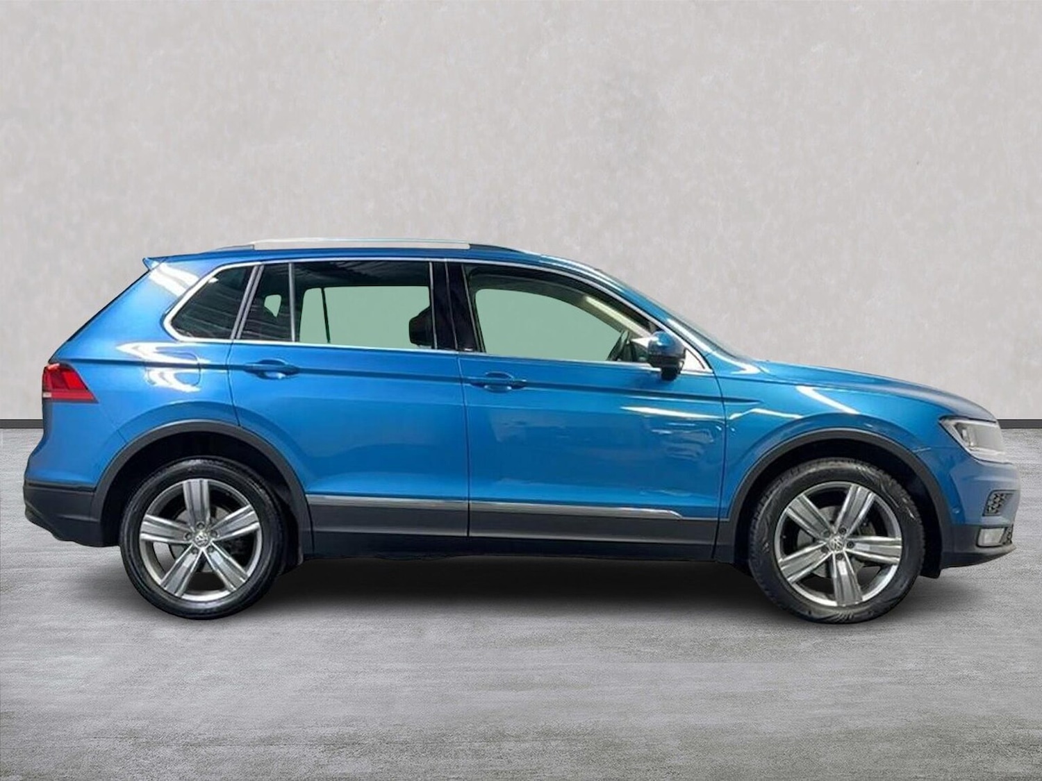Used Volkswagen Tiguan 2020 for sale - 76958794: Photo 3