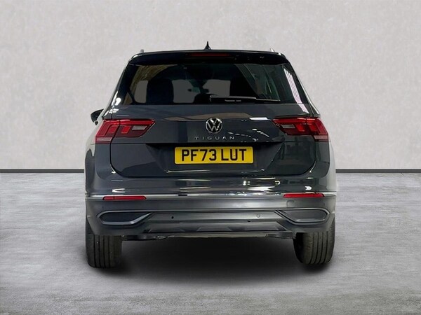 Used Volkswagen Tiguan 2023 for sale - 76212026: Photo 4