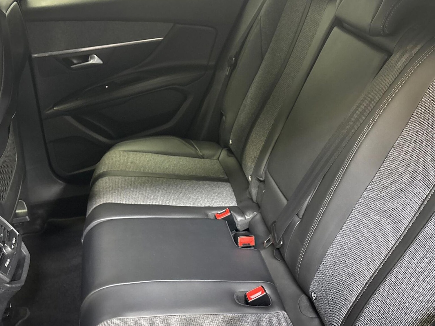 Used Peugeot 3008 2018 for sale - 76638876: Photo 16